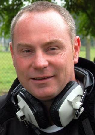 Nic Foster - 07721 321671